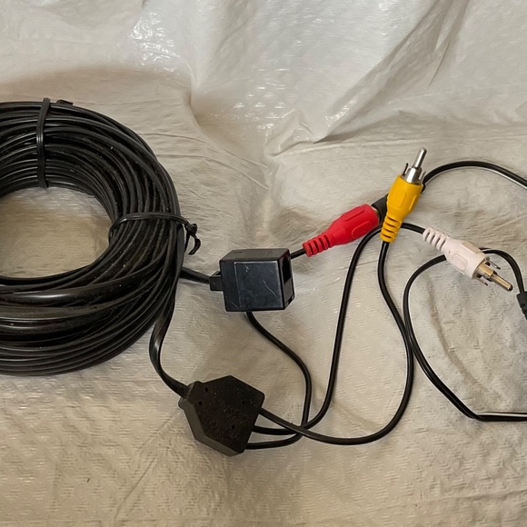 SYLVANIA weatherproof COLOR SECURITY CAMERA NEW INSIDE /OUTSIDE - Picture 4 of 13